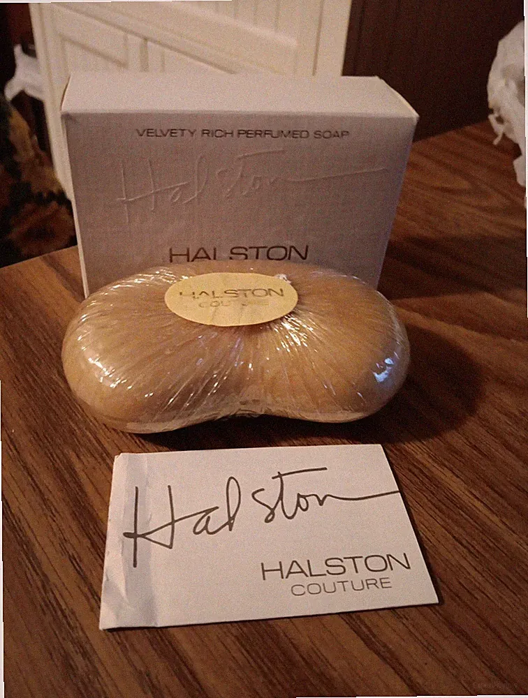 Vintage HALSTON Couture Soap Perfumed Bar 6 Oz NEW SEALED Bar Rare Fast Shipping